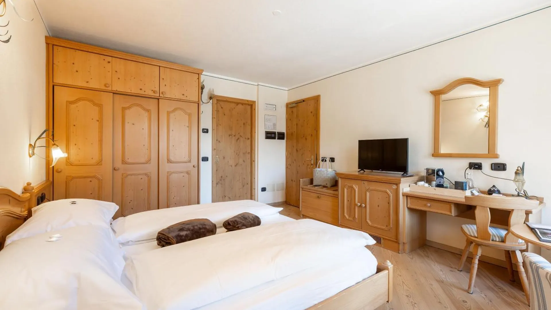 Hotel Flora 리비뇨